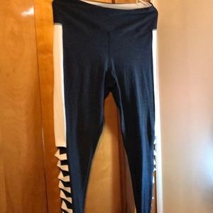 Pink by Victoria’s Secret leggings